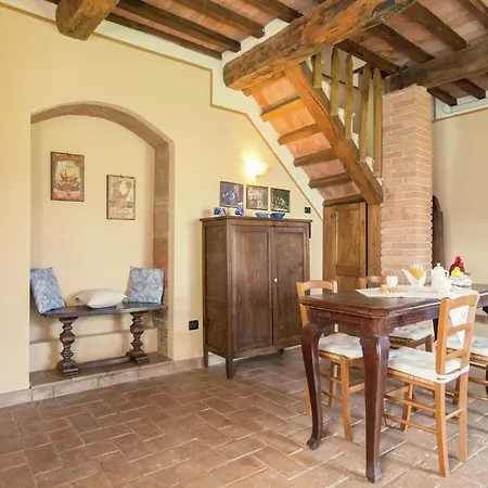 On Farm Amidst The Umbrian Hills Apartment *