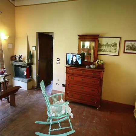 Apartment On Farm Amidst The Umbrian Hills *